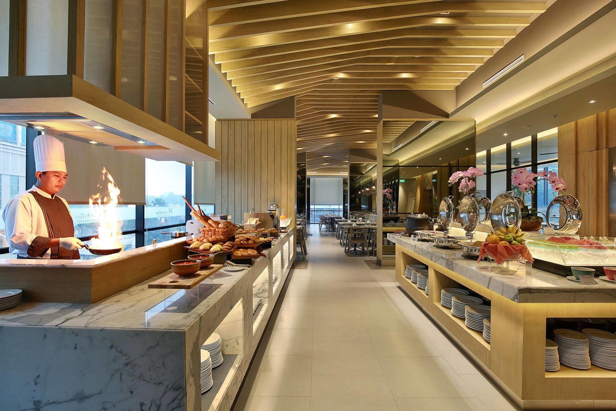 Swiss-Belinn Simatupang Jakarta Eksteriør billede